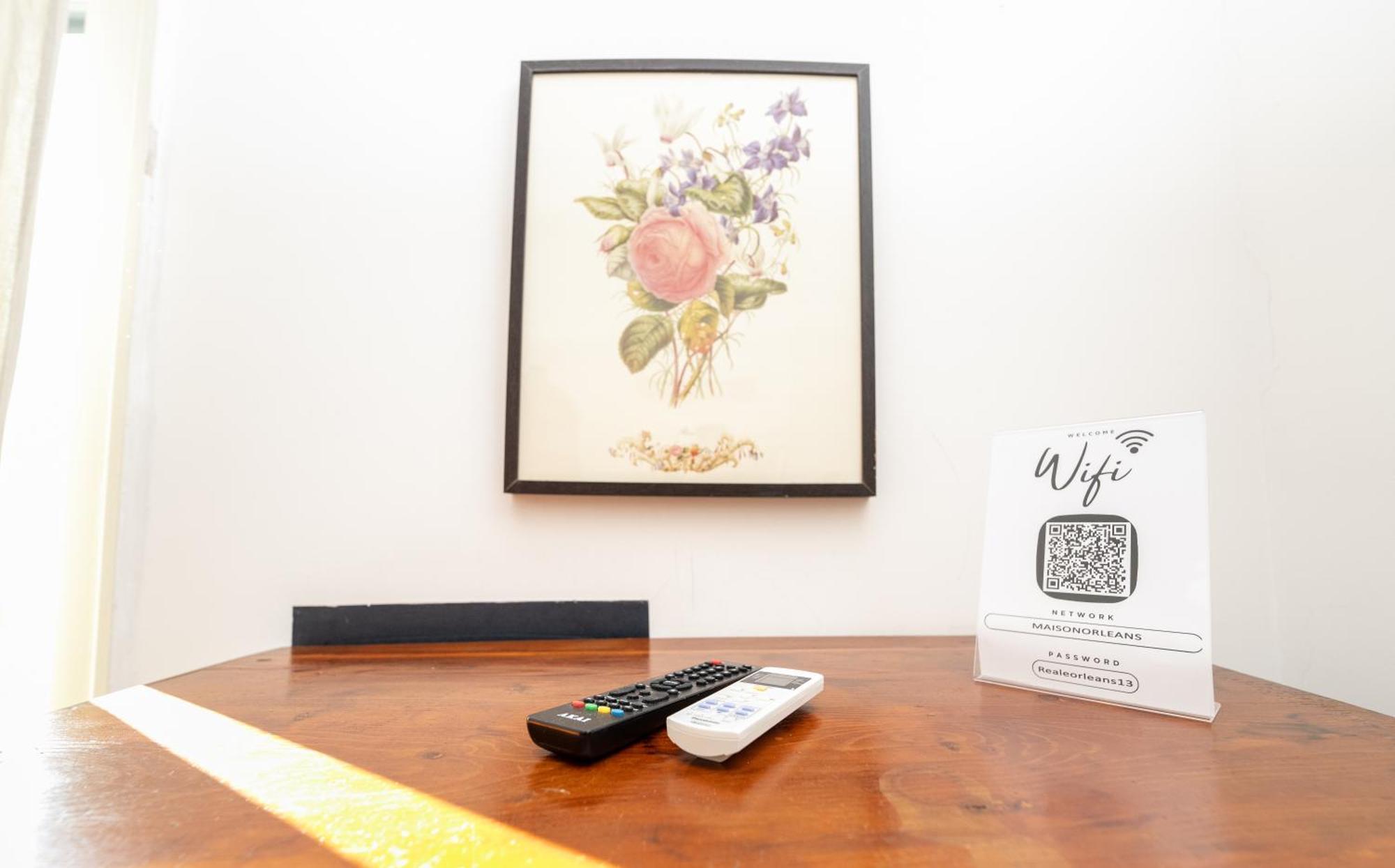 Maison D'Art Orleans ปาแลร์โม ภายนอก รูปภาพ